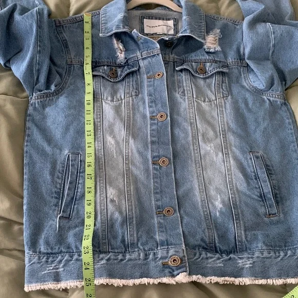 The Top Romance Blue Distressed Jean Jacket​​ - Picture 14 of 14